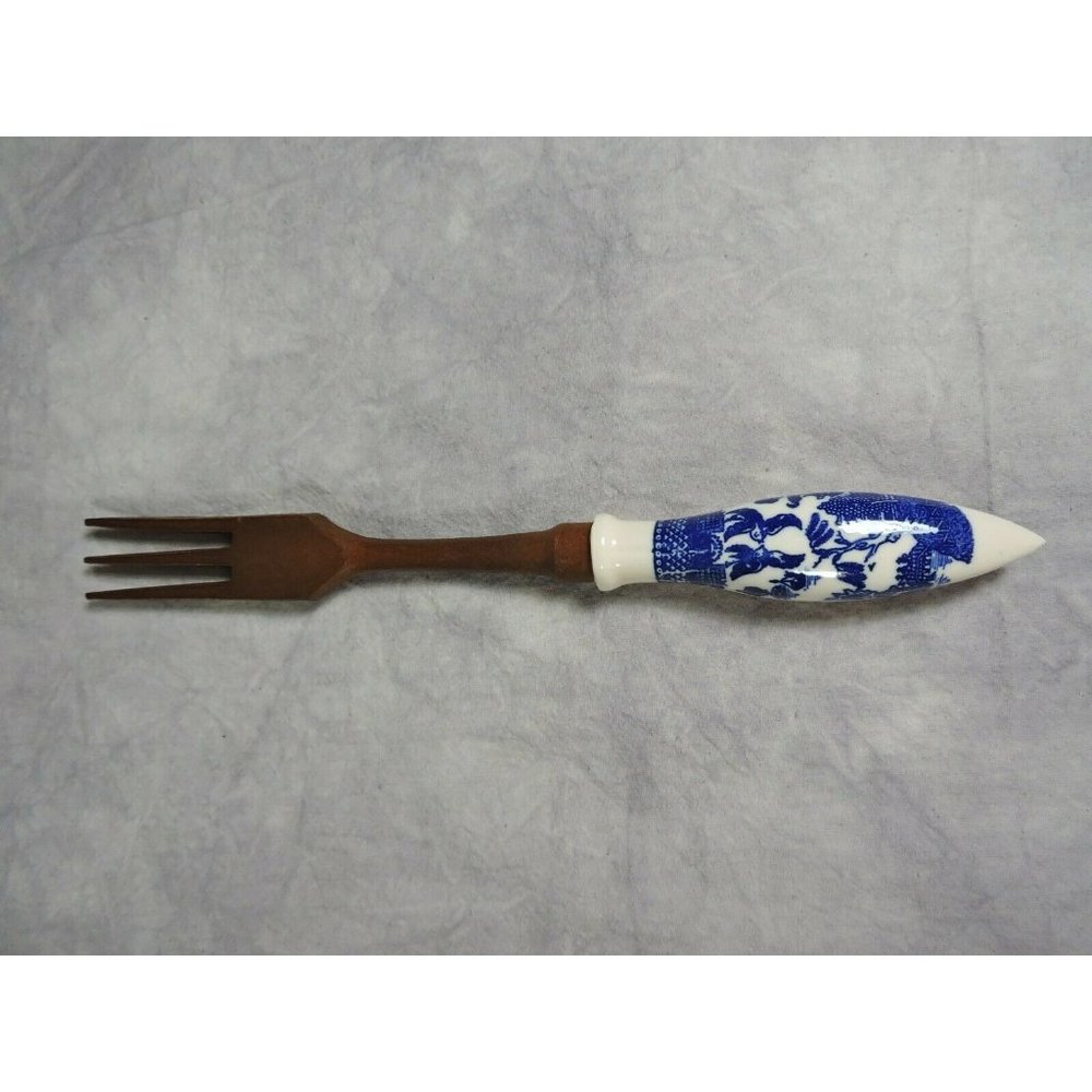 Blue Willow Serving Fork Wood Fork Ceramic Handle Vintage